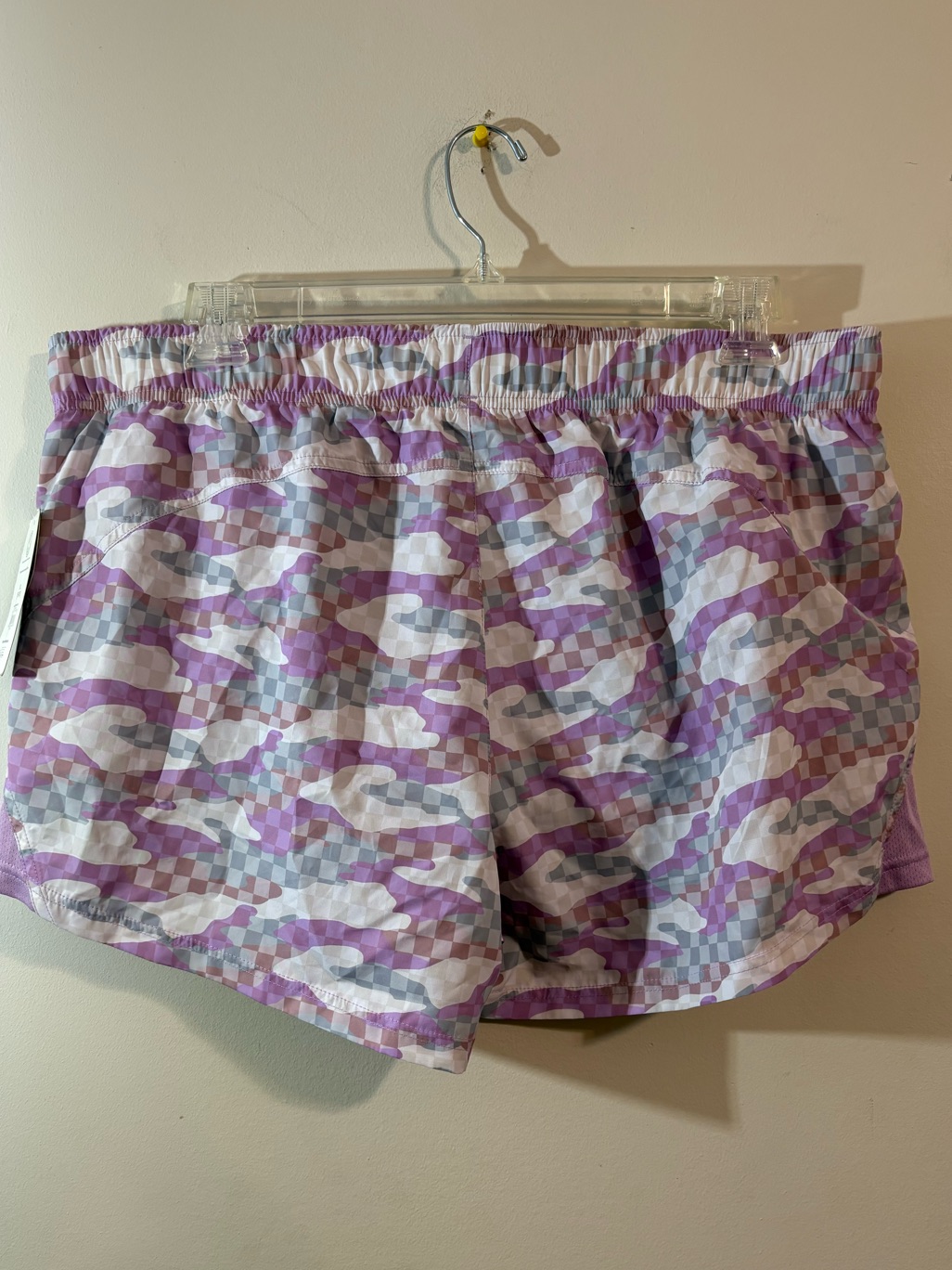 Athletic Works Women's Xl Running Shorts Lavender Built-In Liner Pockets Nwt — image 3 of 8